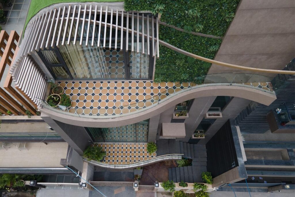 Top View of Curved Facade, Art Deco Villa Architecture, Gatsby