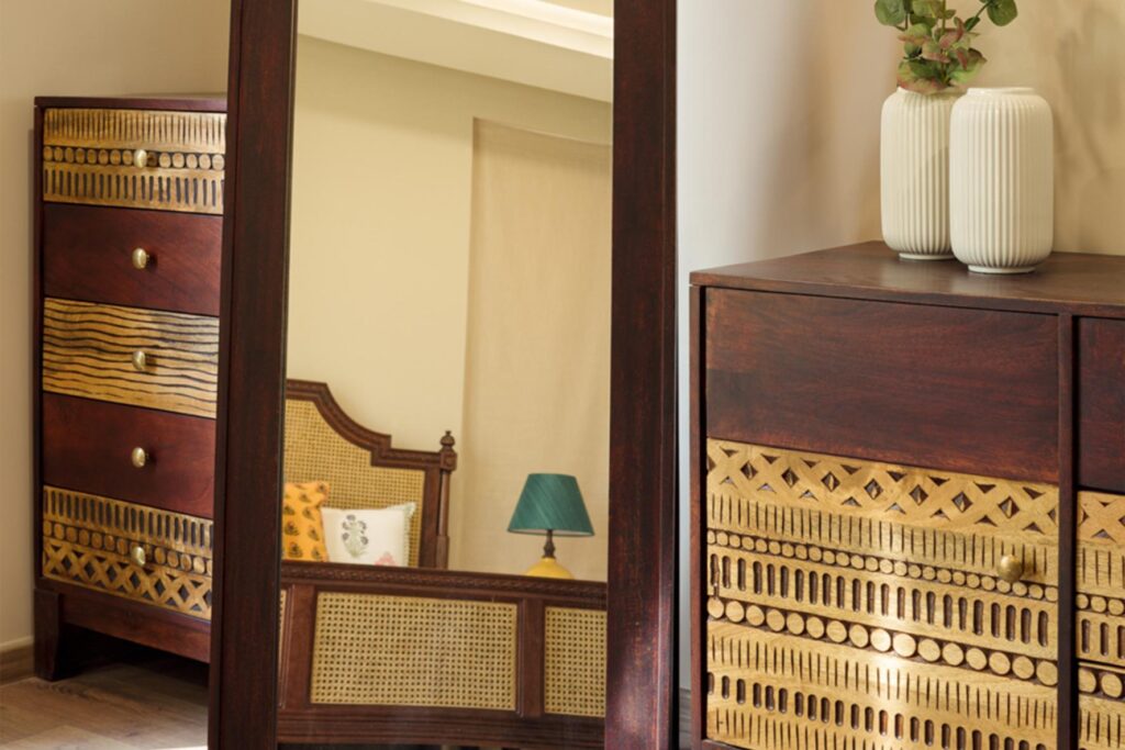 Traditional South Indian Dressing Area and Wardrobe Design, Marbella